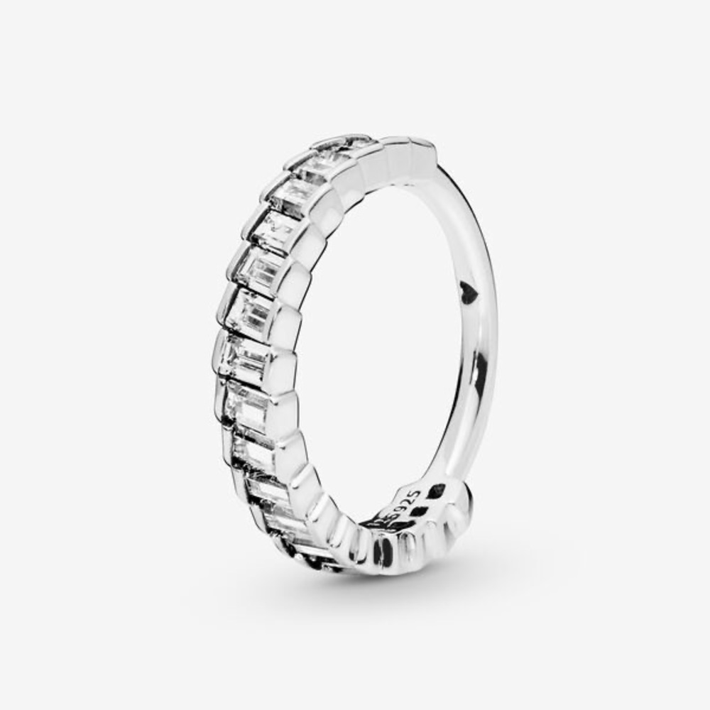 Pandora Sparkling Ice cube ring (Size:9)